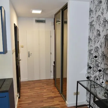 Jantar Z Ogrodem דירה